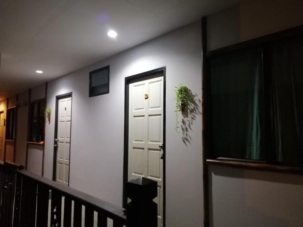 Orchard House Resort บ้านใต้ ภายนอก รูปภาพ